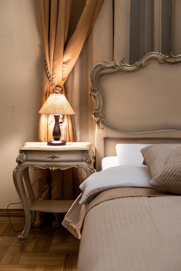 Apartment 3 Bedrooms Royal Italian Style In An Austrian Building, Parking, Balcony