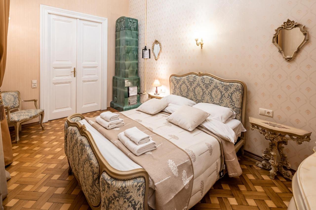 Apartment 3 Bedrooms Royal Italian Style In An Austrian Building, Parking, Balcony