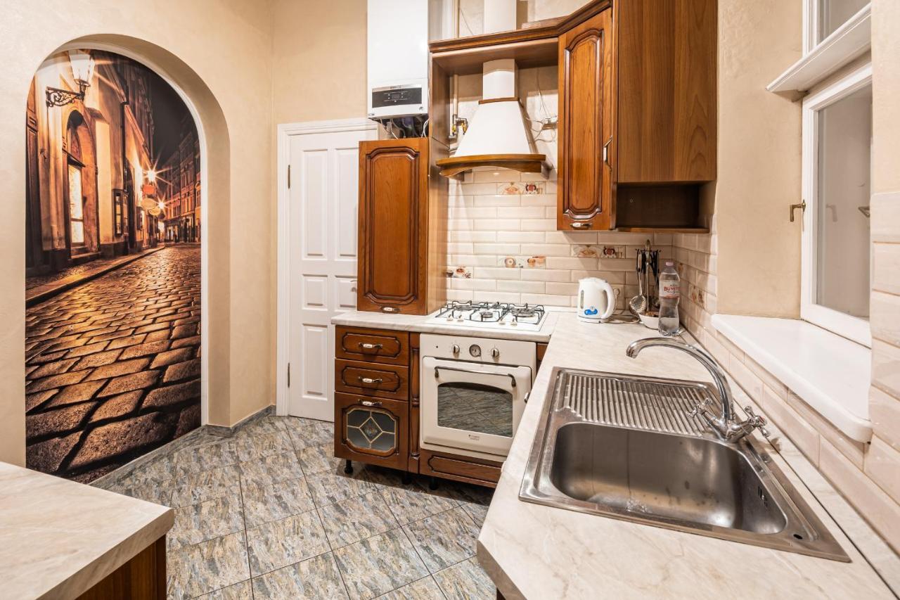 3 Bedrooms Royal Italian Style In An Austrian Building, Parking, Balcony